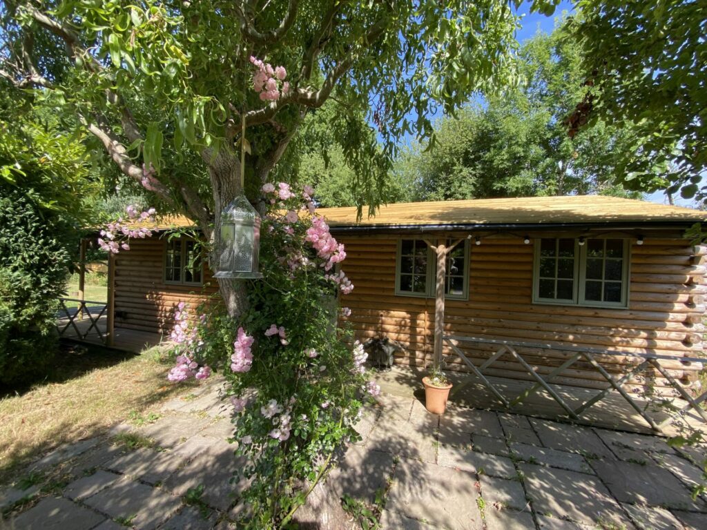 Log Cabins in Kent